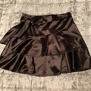 NWT Black Silky Ruffle Mini Skirt - Forever 21 S